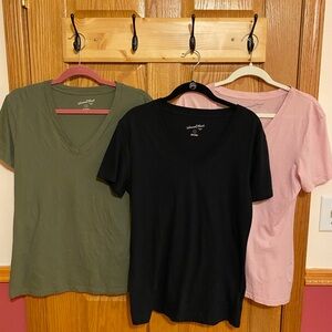 Set of Three Target Universal Thread Tees Size Small